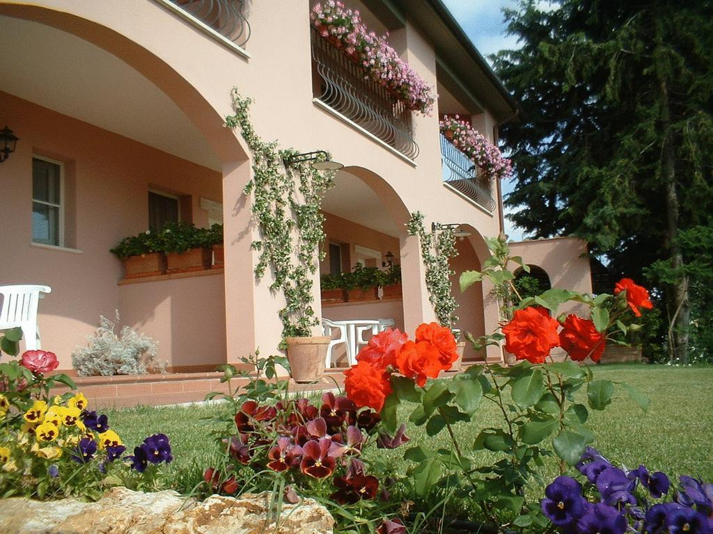 Il Melograno Country House Hotel Сатурния Екстериор снимка